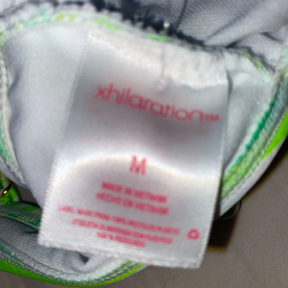 NWT Juniors Xhilaration Green Bandeau Bikini Top Size M - Picture 7 of 8